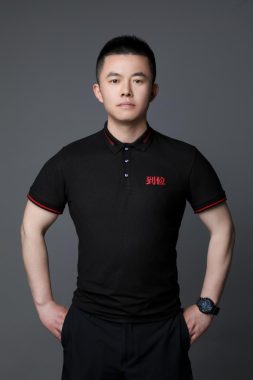 刘委 上海 38岁 178cm 80kg