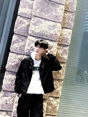 黄开城 上海 20岁 180cm 52kg