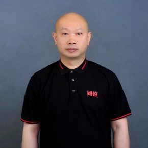 陈华 上海 53岁 168cm 70kg