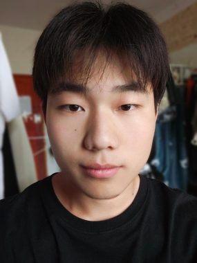 李华城 上海 21岁 181cm 75kg