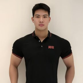 刘俊俊 上海 23岁 186cm 90kg