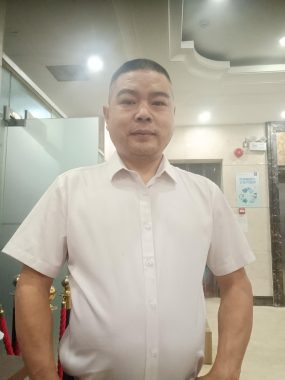何万有 上海 47岁 171cm 75kg