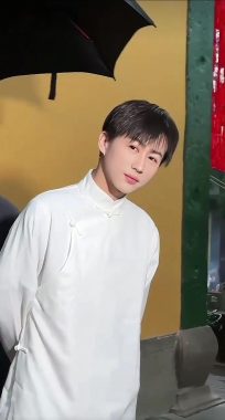 薛鑫 上海 29岁 178cm 66kg