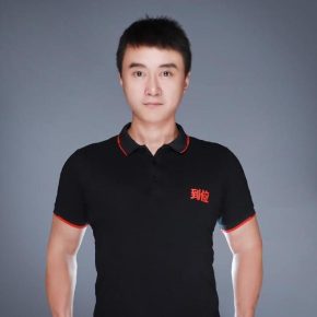 刘军威 上海 42岁 166cm 61kg