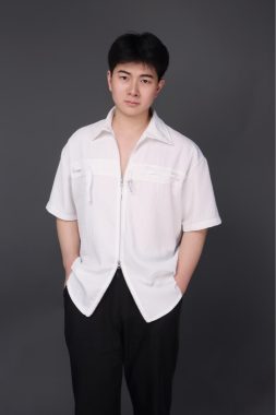 庄岩 上海 23岁 179cm 70kg