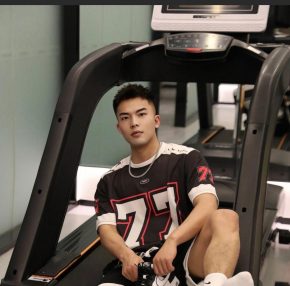 尚仁斌 上海 28岁 180cm 75kg