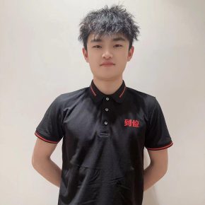 高洪运 上海 27岁 175cm 60kg
