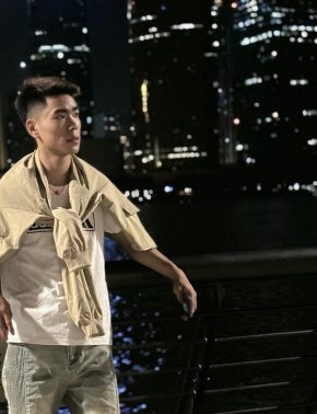 蒋晓君 上海 19岁 175cm 55kg