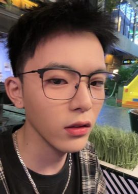 明星 上海 21岁 178cm 58kg