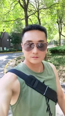 李庆伟 上海 44岁 183cm 85kg