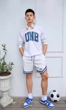 杨强华 上海 28岁 181cm 70kg