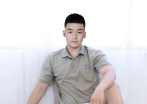 雷俊奎 上海 28岁 176cm 72kg