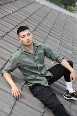 ※※ 上海 28岁 178cm 66kg