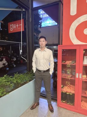 王道银 上海 46岁 177cm 74kg