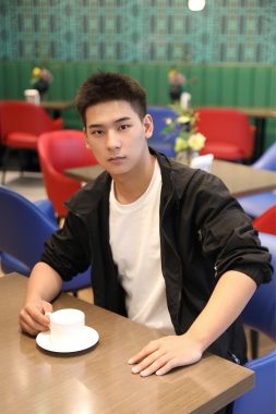 苏小强 上海 20岁 171cm