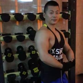 G9 上海 41岁 175cm 79kg