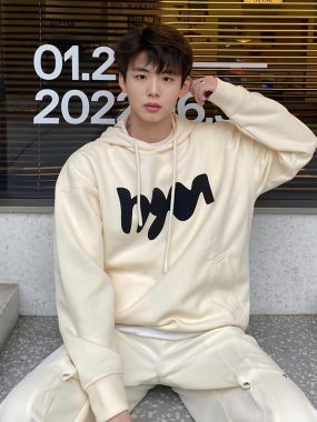 余东阁 上海 28岁 178cm 60kg