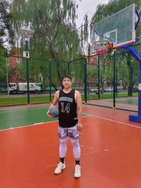 胡春强 北京 33岁 181cm 68kg