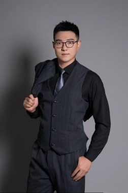 李鹏飞 北京 34岁 170cm 65kg