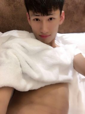 魏坤琳 北京 27岁 185cm 63kg
