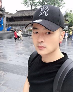 易思汇 北京 35岁 179cm 73kg