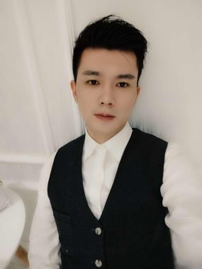 贾平凹 北京 34岁 184cm 70kg