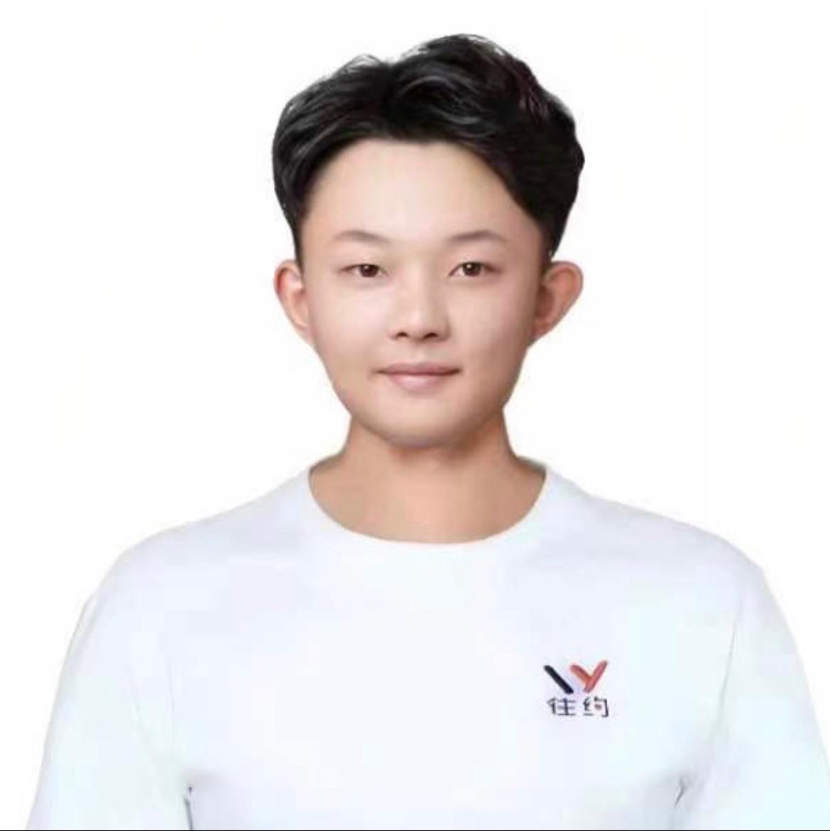 王世纪 北京 25岁 178cm