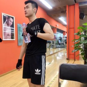 苏阳/吴臣华 北京 33岁 180cm 74kg