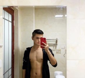 魏森/孔祥 北京 26岁 180cm 65kg