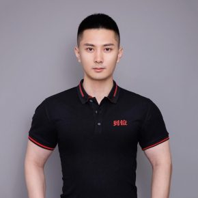 姜阳 北京 42岁 180cm 75kg