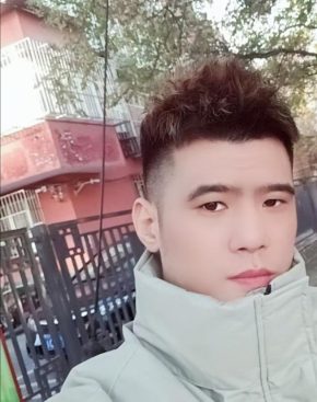 陈震 北京 40岁 185cm 80kg