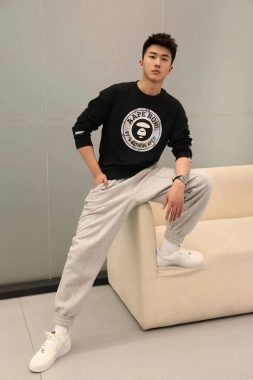 王圣杰 北京 28岁 183cm 72kg