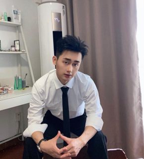 郭朝辉 北京 30岁 179cm 66kg