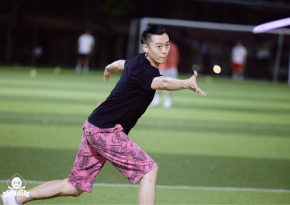 高扬 北京 45岁 185cm 75kg