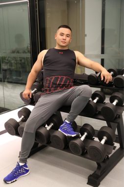 西春雨 北京 33岁 177cm 90kg
