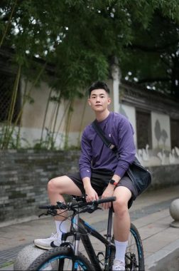 侯大雨 北京 30岁 184cm 65kg