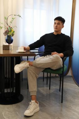 燕可乐 北京 23岁 182cm 75kg
