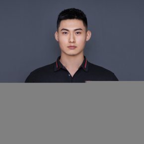 侯赫 北京 33岁 181cm 76kg