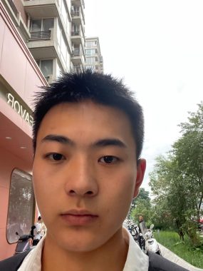 孙琪 北京 24岁 180cm 70kg