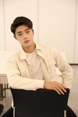 侯云龙 北京 23岁 180cm 68kg