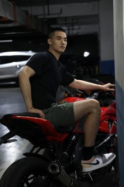 杨明轩 北京 29岁 185cm 76kg