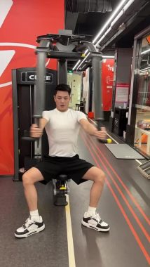 龙建跃 绍兴 36岁 183cm 76kg