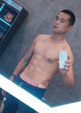 王浩 重庆 38岁 176cm 72kg