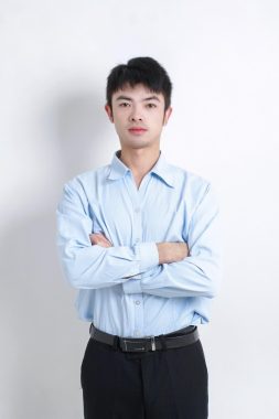 杨春东 重庆 29岁 173cm 60kg