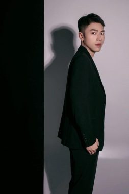 曾红军 宁波 23岁 178cm 64kg