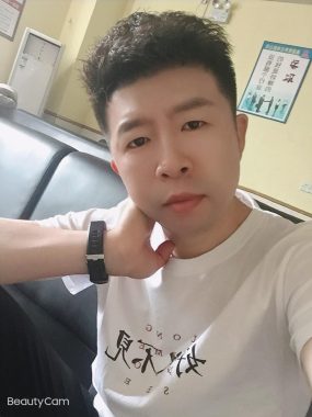 耿振魁 天津 47岁 173cm 68kg