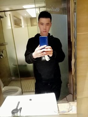 黄海波 重庆 31岁 174cm 60kg