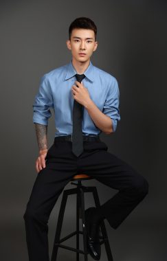 殷长青 宁波 31岁 181cm 65kg