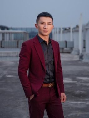 杨子 重庆 33岁 174cm 60kg