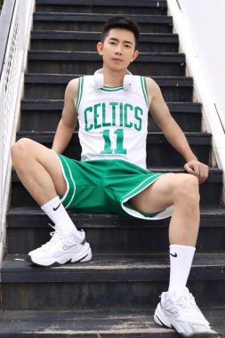 吴泳铭 重庆 26岁 177cm 59kg